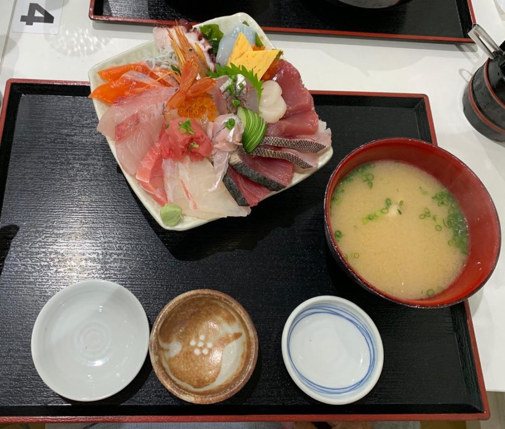 みやざき【長谷川水産海鮮丼24