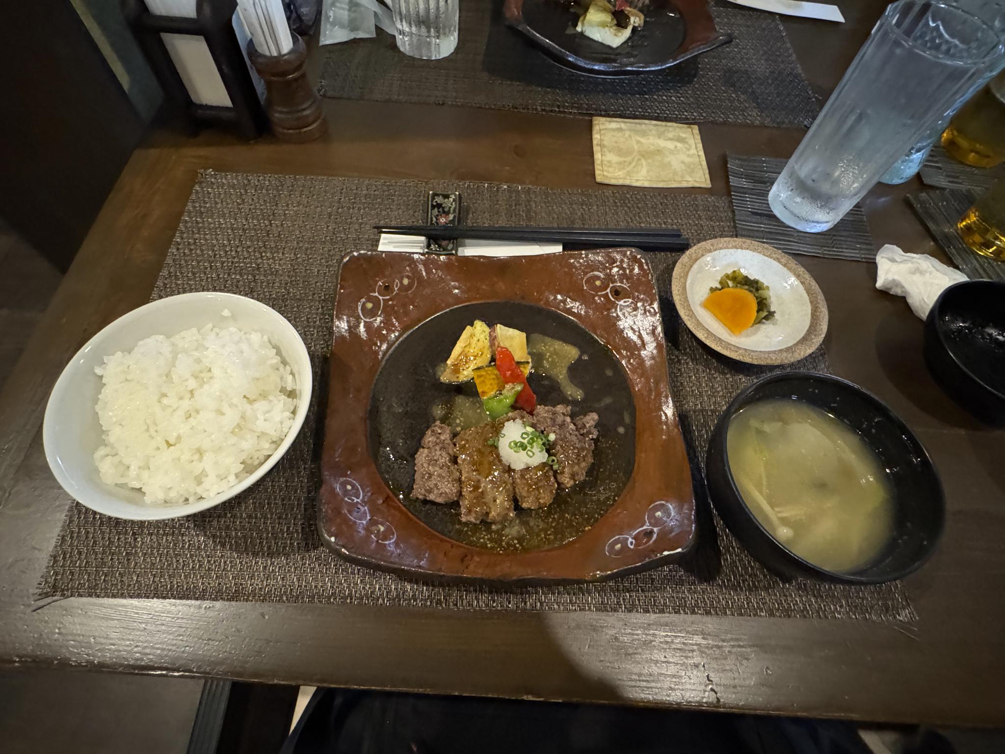 宮崎の古民家レストラン西洋厨房 萌黄（もえぎ）で宮崎牛を堪能！